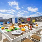 וילה Qura